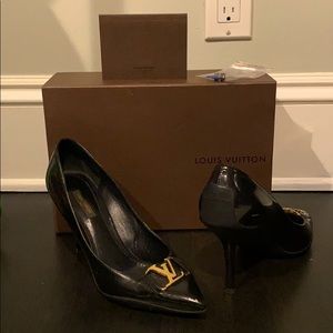 Louis Vuitton original pumps